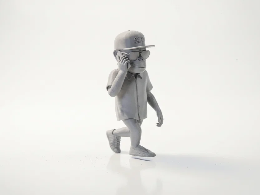 Mô hình chú khỉ dùng điện thoại in 3D dễ thương - Image 2