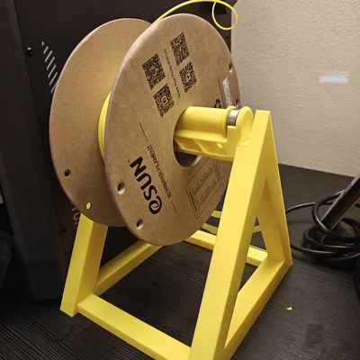 Giá treo cuộn nhựa (spool holder) đứng độc lập sử dụng vòng bi