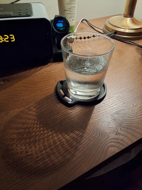 Miếng lót ly thông minh tích hợp khay đựng thuốc tiện lợi - Image 1