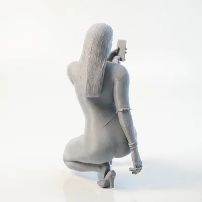 Mô hình tượng cô gái chụp selfie - File in 3D nghệ thuật