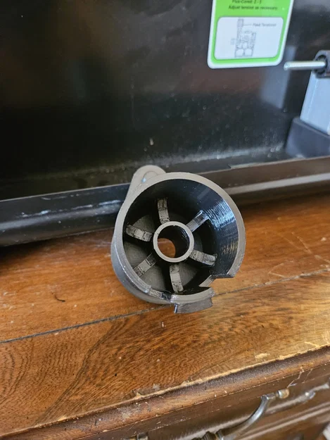 Bộ chuyển đổi cuộn dây 11lb cho máy hàn Titanium MIG 170 (Harbor Freight) - Image 2