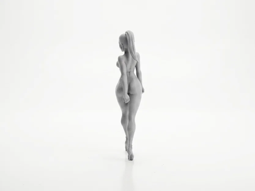 Mô hình tượng cô gái bước đi kiêu sa (Strutting Lady) - File in 3D - Image 4