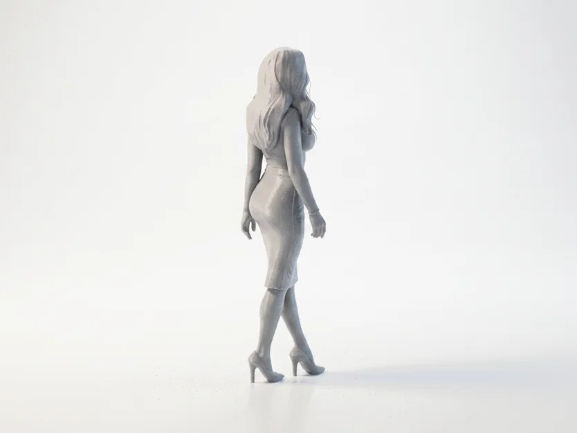 Mô hình tượng nữ quý cô sải bước - File in 3D - Image 3