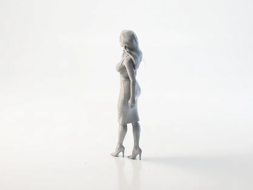 Mô hình tượng nữ quý cô sải bước - File in 3D - Image 4
