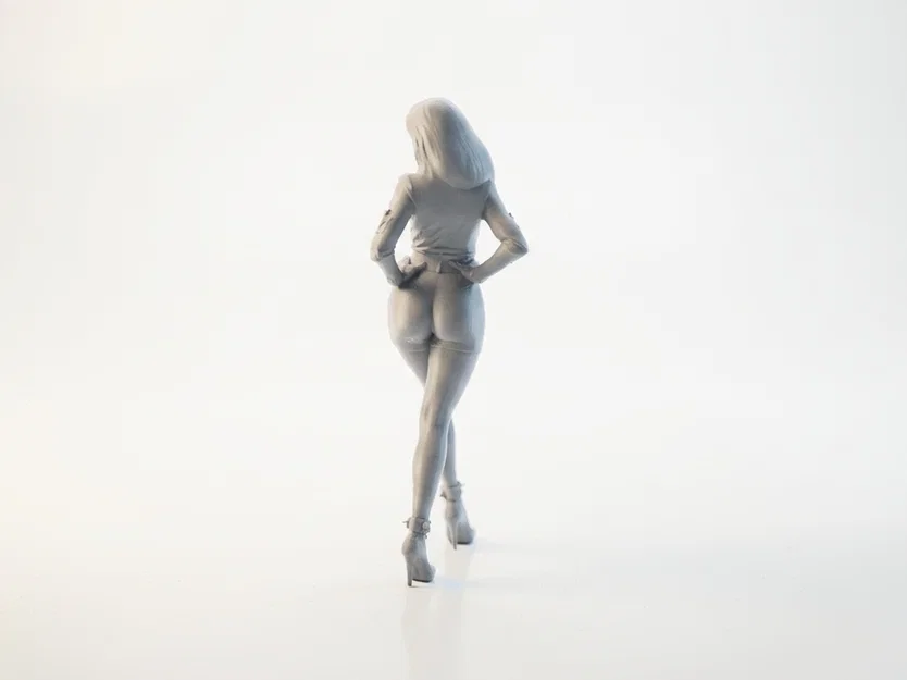 Mô hình tượng nữ nhân kiêu sa - Tệp in 3D (Strutting Lady Figurine) - Image 4
