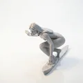 Mô hình tượng nữ vận động viên lướt sóng 3D in ấn nghệ thuật - Thumbnail 1