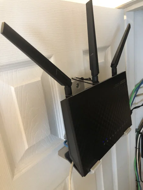 Giá treo tường cho bộ phát Wifi ASUS RT-AC1900P bền chắc - Image 2