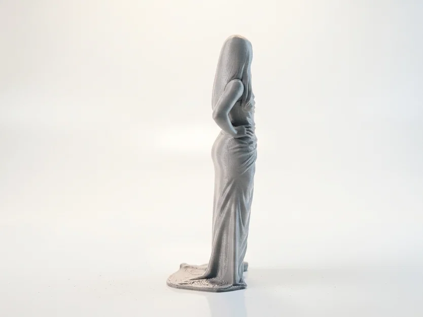 Mô hình tượng người phụ nữ mặc đầm dạ hội sang trọng - File in 3D - Image 3