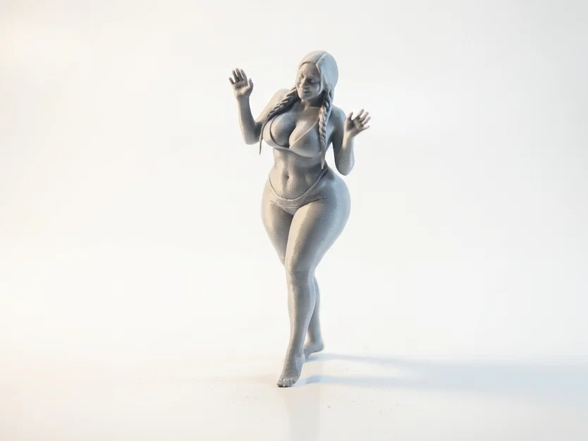 Mô hình 3D Phụ nữ thân hình đầy đặn diện Bikini có thể in 3D - Image 1