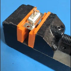 Ngàm mềm cho ê-tô mini - Dùng lắp ráp đầu nối DB9 và LEMO - Image 1