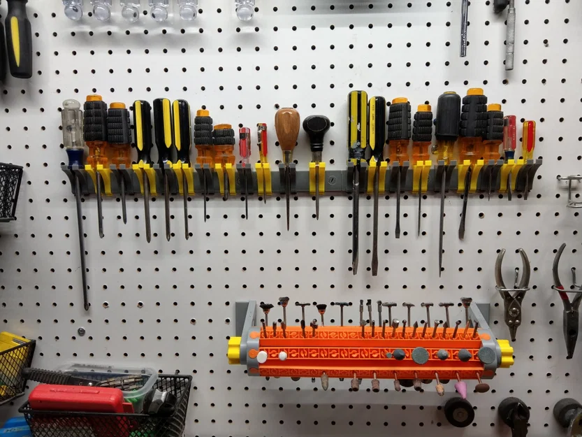 Giá Treo Tua Vít Gắn Pegboard - Thanh Rail và Vít Modul - Image 1