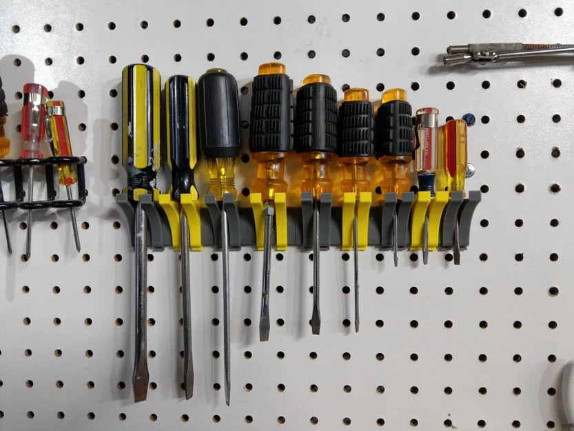 Giá Treo Tua Vít Gắn Pegboard - Thanh Rail và Vít Modul - Image 2