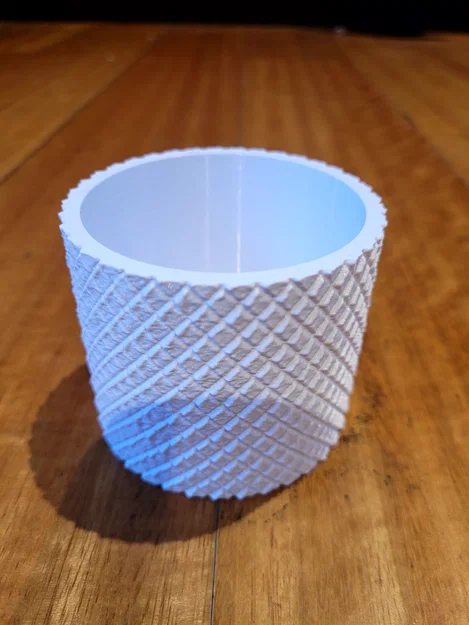 Hũ có vân nổi (knurled pot) thiết kế độc đáo - Image 1