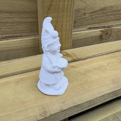 Mô hình trang trí Mamma Gnome
