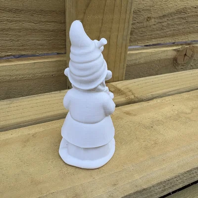Mô hình trang trí Mamma Gnome