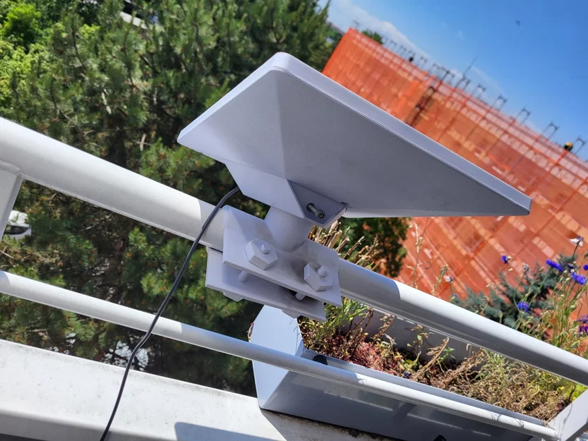 Giá treo Starlink gắn lan can ban công tự in 3D chắc chắn - Image 1
