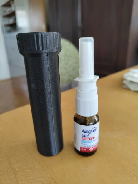 Hộp bảo vệ đựng chai xịt mũi Allergodil akut (forte) - Image 1