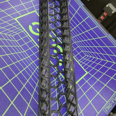 Giá đỡ tấm in Prusa XL: Chứa 3 tấm Prusa + 2 tấm Geco