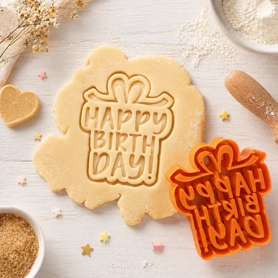 Khuôn cắt bánh quy và đất sét Happy Birthday