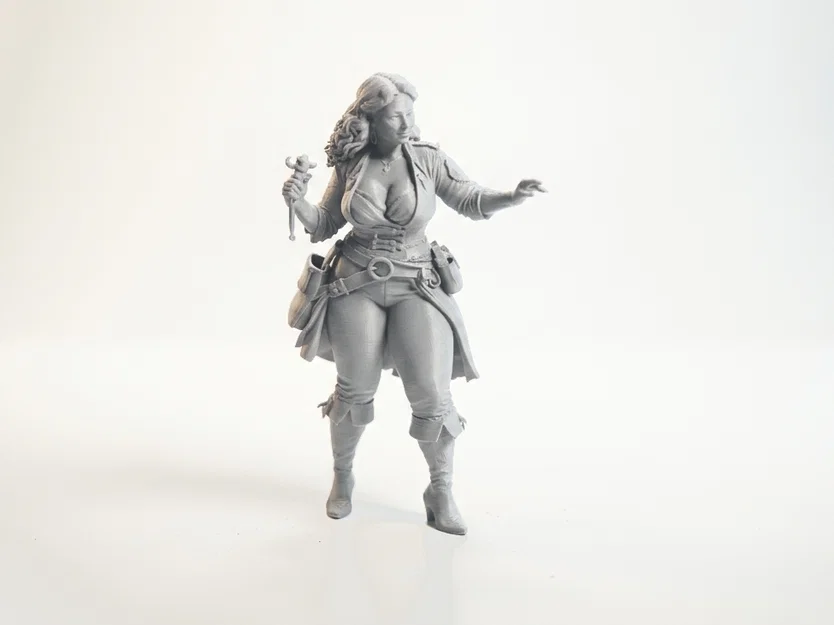 Mô hình nữ hải tặc cực ngầu - File in 3D (Thick Pirate Figurine) - Image 1