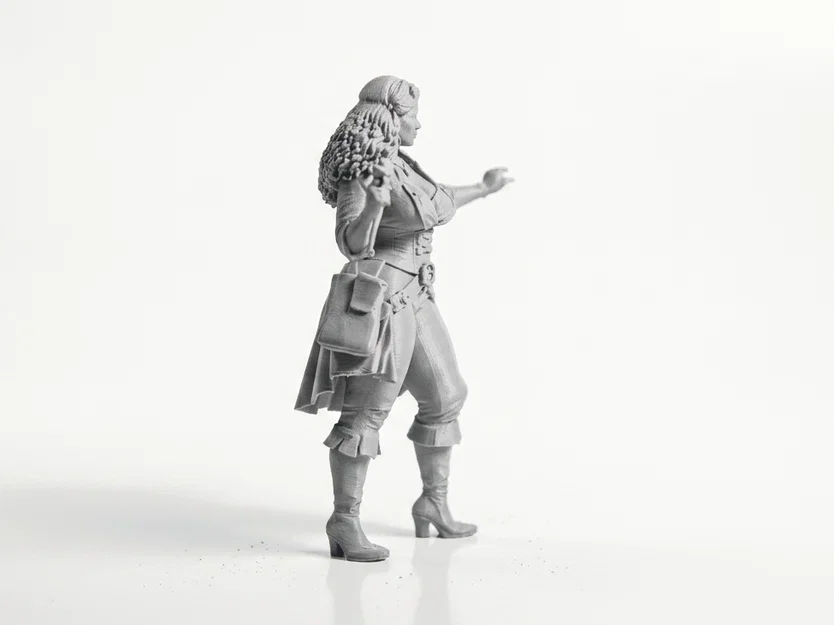 Mô hình nữ hải tặc cực ngầu - File in 3D (Thick Pirate Figurine) - Image 2