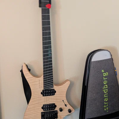 Bảng Logo Đàn Guitar Strandberg