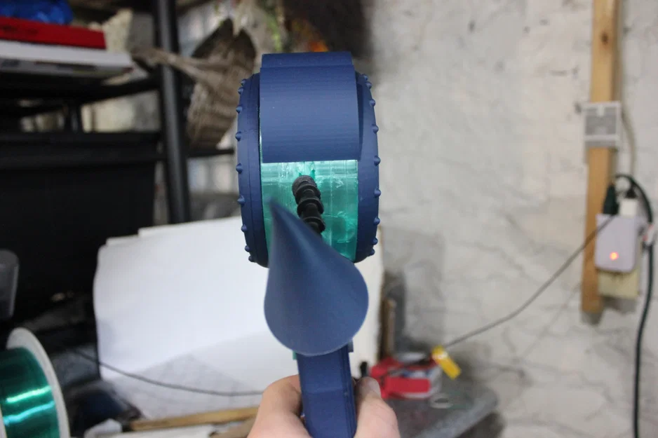 Mô hình súng đóng băng (Freeze Ray) từ phim Kẻ Trộm Mặt Trăng - Image 10