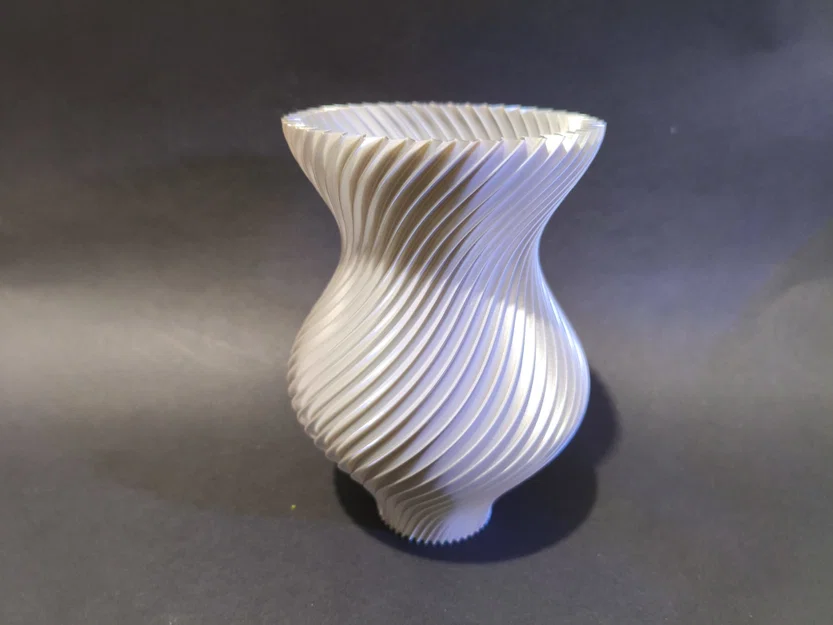 Bình hoa 3D dáng xoắn đồng hồ cát sang trọng (Elegant Hourglass Spiral Vase) - Image 2