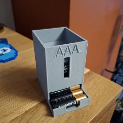 Hộp đựng pin AAA thông minh tiện lợi in 3D