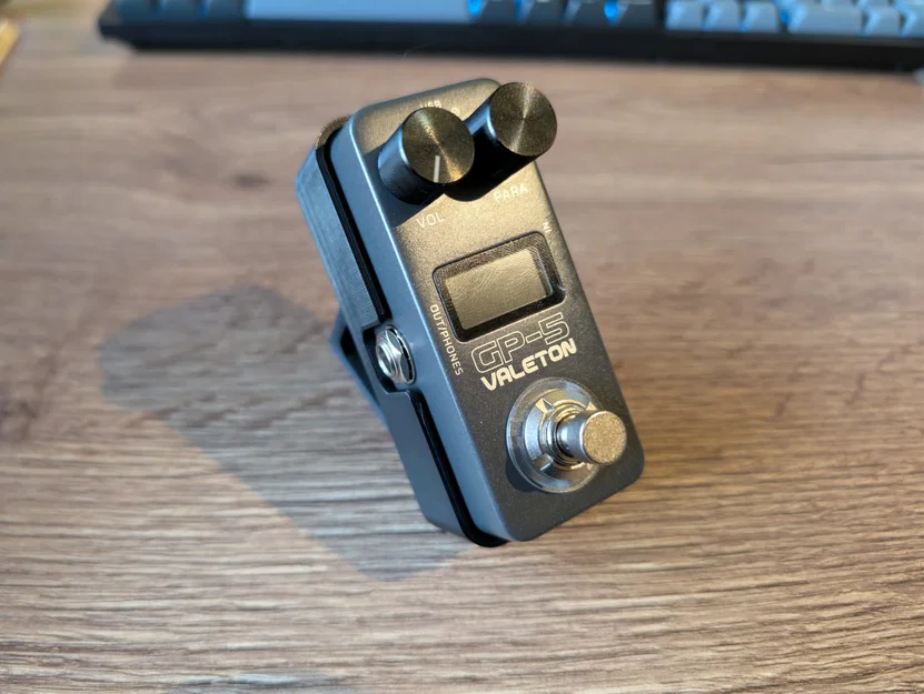 Chân đế để bàn cho Valeton GP-5 - Image 1