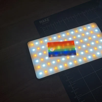 Móc khóa Cờ Tự hào (Pride Flag Keychain)