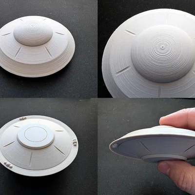 Mô hình Đĩa bay UFO cổ điển (Fidget toy / Vật trang trí)