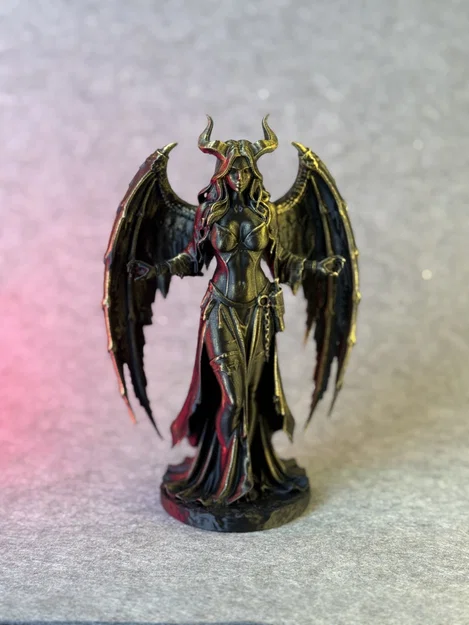 Dark Horned Guardian – Tượng Nữ Quỷ Có Cánh Phong Cách Fantasy - Image 1