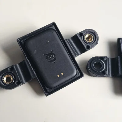 Giá đỡ Pebblebee Tag gắn dưới yên xe đạp