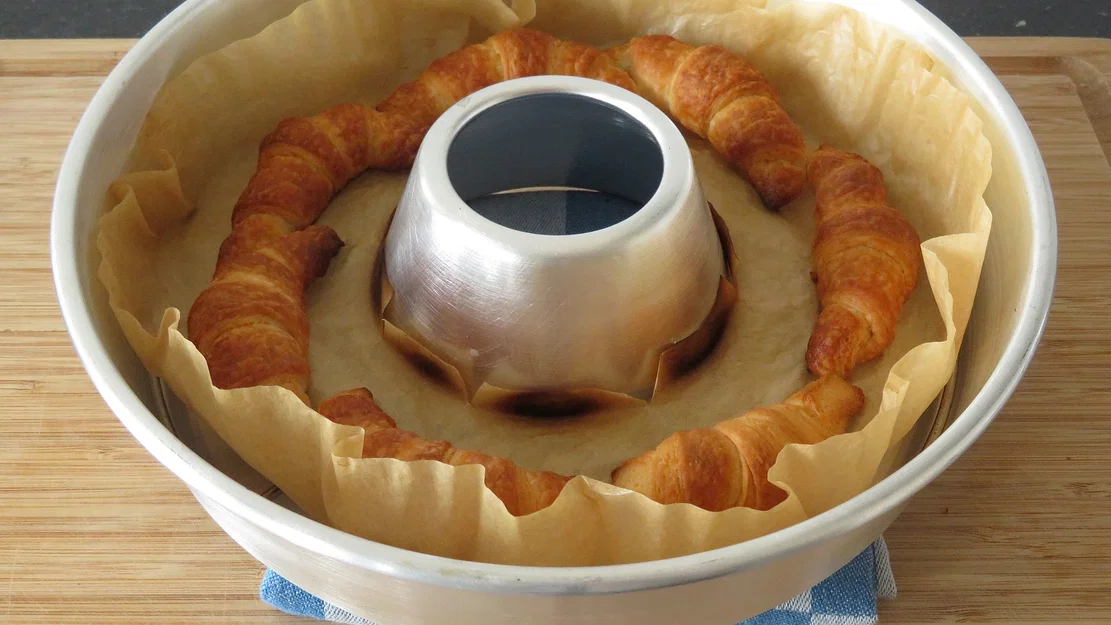 Khuôn Cắt Bánh Croissant Hoàn Hảo Cho Lò Nướng Omnia & Nấu Bằng Năng Lượng Mặt Trời - Image 2
