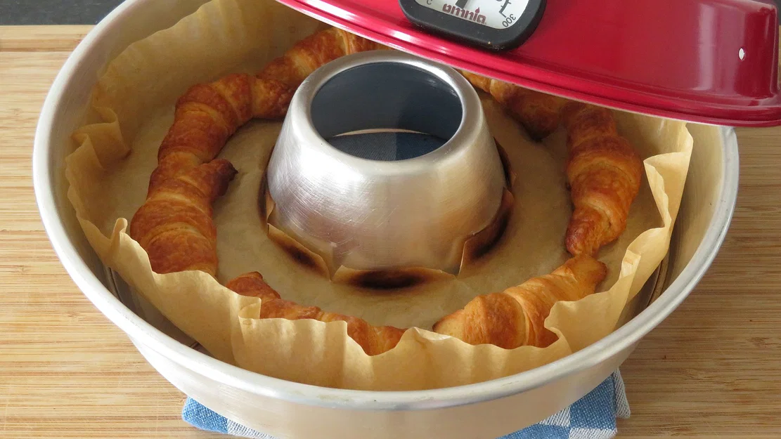 Khuôn Cắt Bánh Croissant Hoàn Hảo Cho Lò Nướng Omnia & Nấu Bằng Năng Lượng Mặt Trời - Image 4