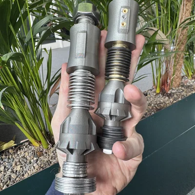 Hướng dẫn làm mô hình Lightsaber Star Wars từ vòng đệm và in 3D