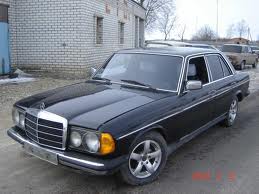 Mô hình 3D Mercedes 240 D 1981 - Thiết kế chi tiết cho người chơi xe - Image 4