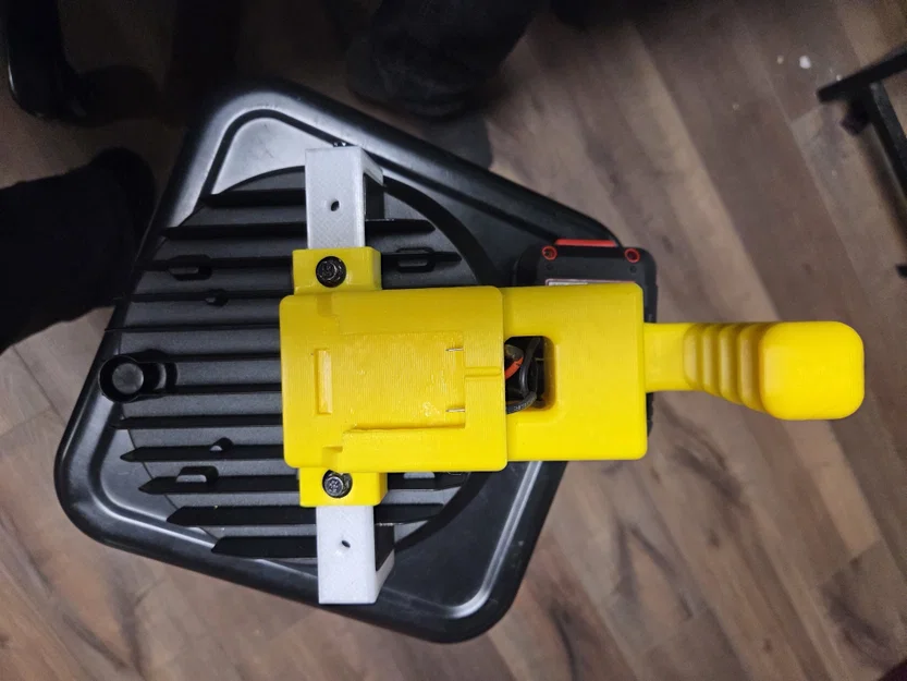 Đèn pin siêu sáng Bauer Powered Flashlight XL - Image 3