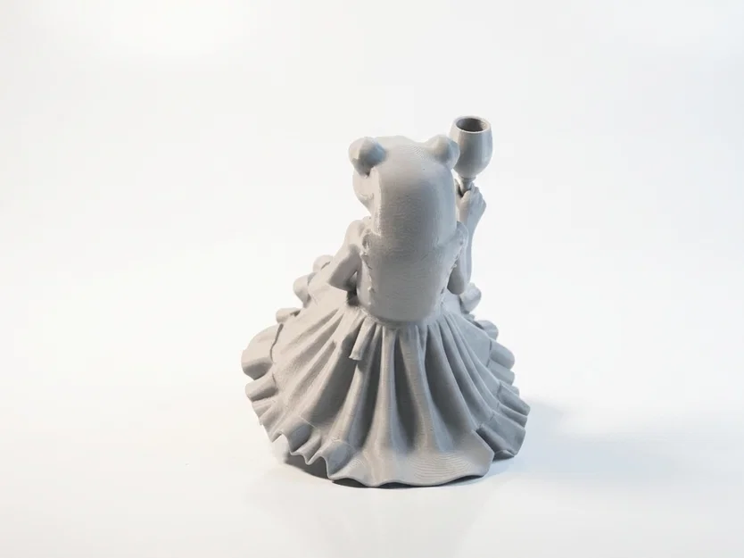 Mô hình ếch cầm ly rượu vang sang trọng - File 3D in ấn - Image 4