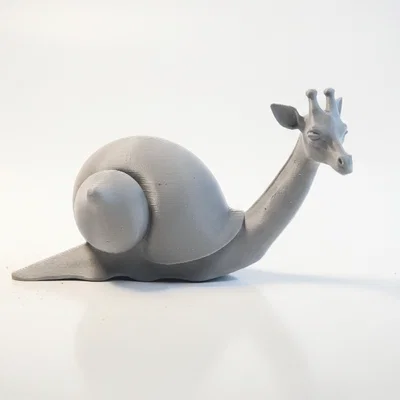 Mô hình 3D sinh vật lai Hươu cao cổ ốc sên