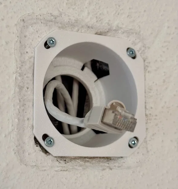 Giá đỡ Unifi PoE Smart Chime cho ổ cắm âm tường - Image 2