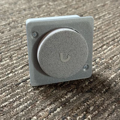 Đế gắn tường thạch cao chuẩn UK cho UniFi PoE Smart Chime
