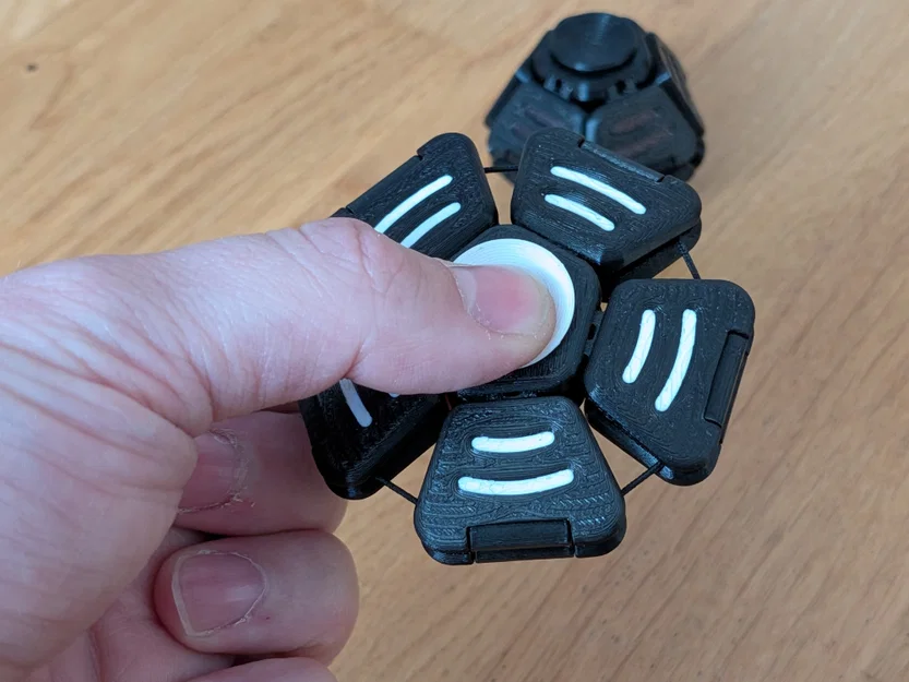 SpinSqueeze Redux - Đồ chơi Fidget độc đáo - Image 2
