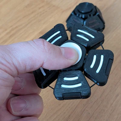 SpinSqueeze Redux - Đồ chơi Fidget độc đáo