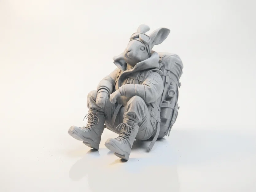 Mô hình thỏ phi hành gia leo núi in 3D - Image 1