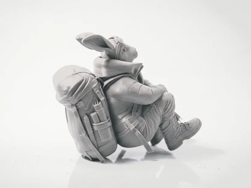 Mô hình thỏ phi hành gia leo núi in 3D - Image 3