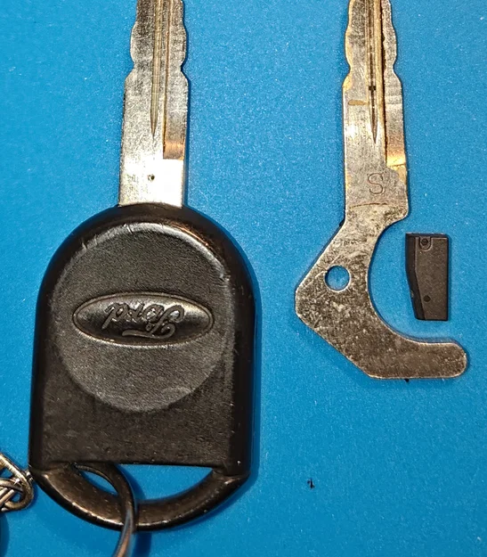 Sửa chìa khóa Ford - Tự chịu rủi ro! - Image 4
