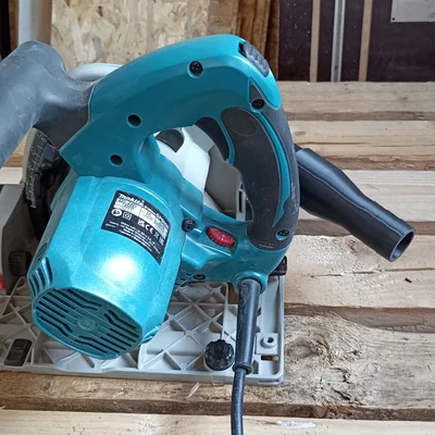 Đầu chuyển đổi ống hút bụi 32mm cho máy cưa ray Makita SP6000