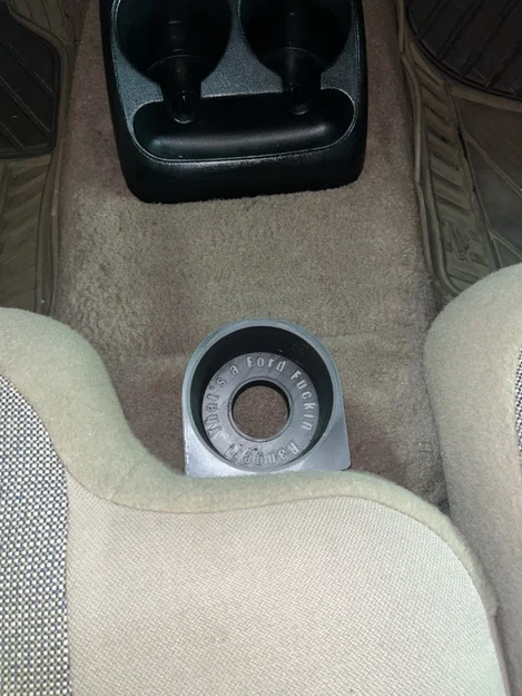 Khay đựng cốc xe Ford Ranger cho bình nước lớn YETI - Image 1